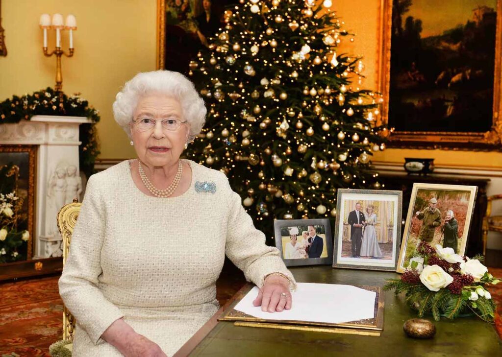 La reina Elizabeth II cancela su tradicional Navidad en Sandringham por la variante ómicron