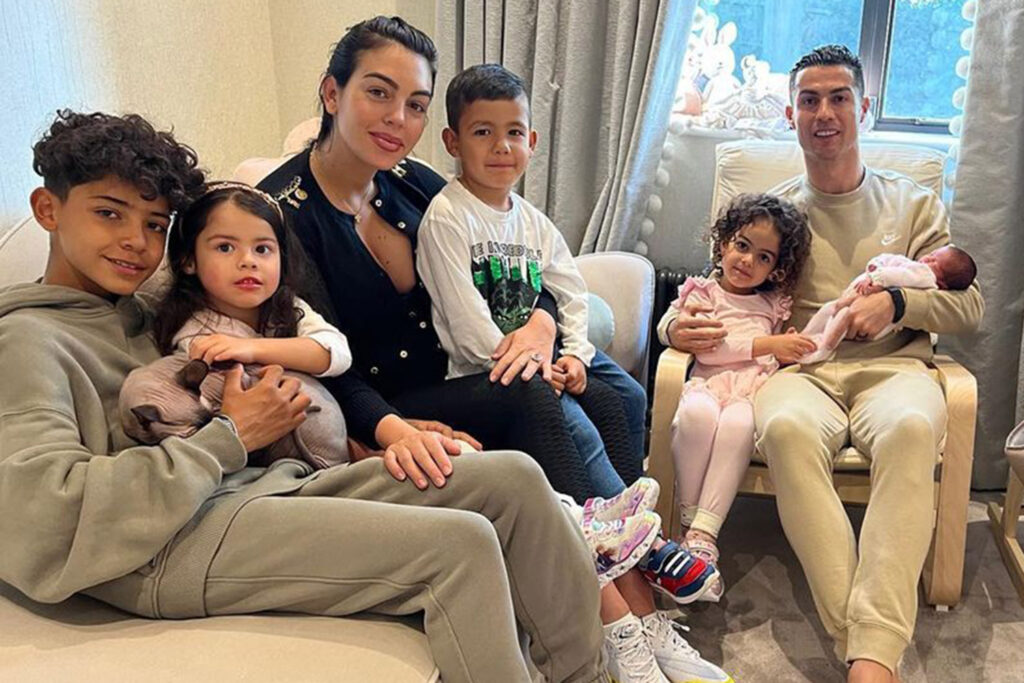 Revelan el nombre de la hija de Cristiano Ronaldo tras la muerte de su hermano gemelo