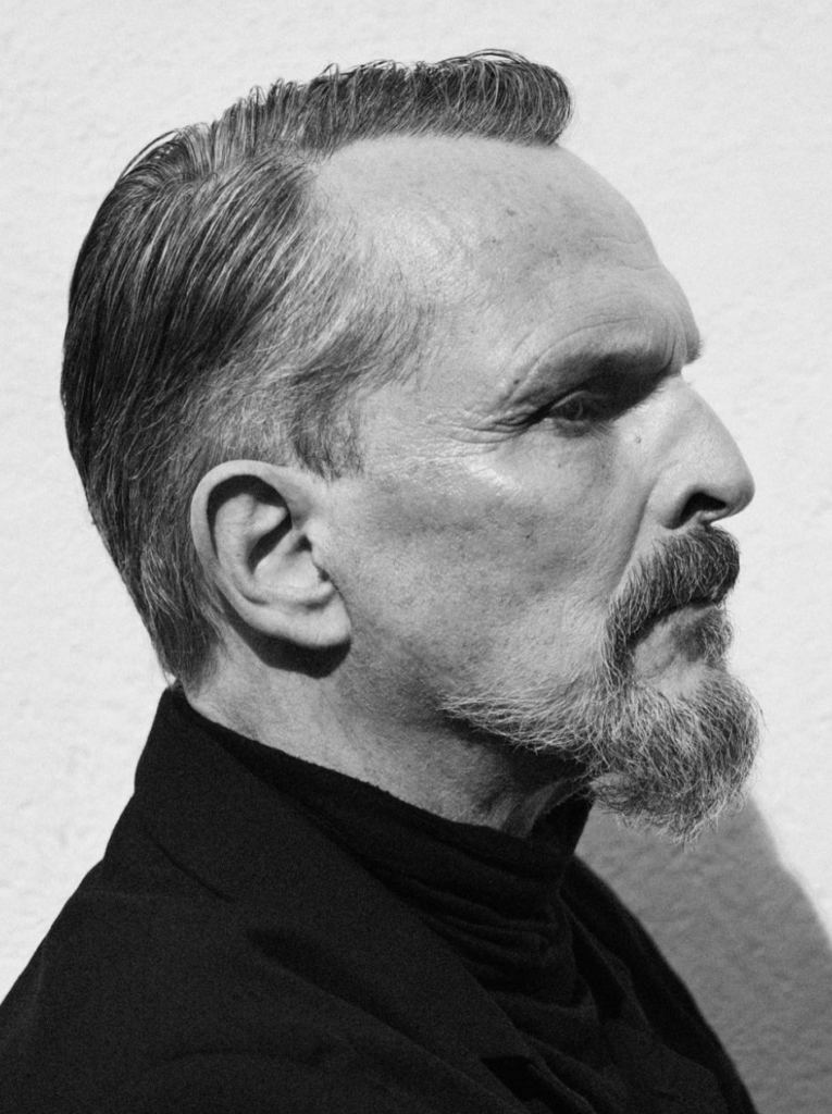 Miguel Bosé revela el sorprendente motivo por el que perdió la voz durante ocho años