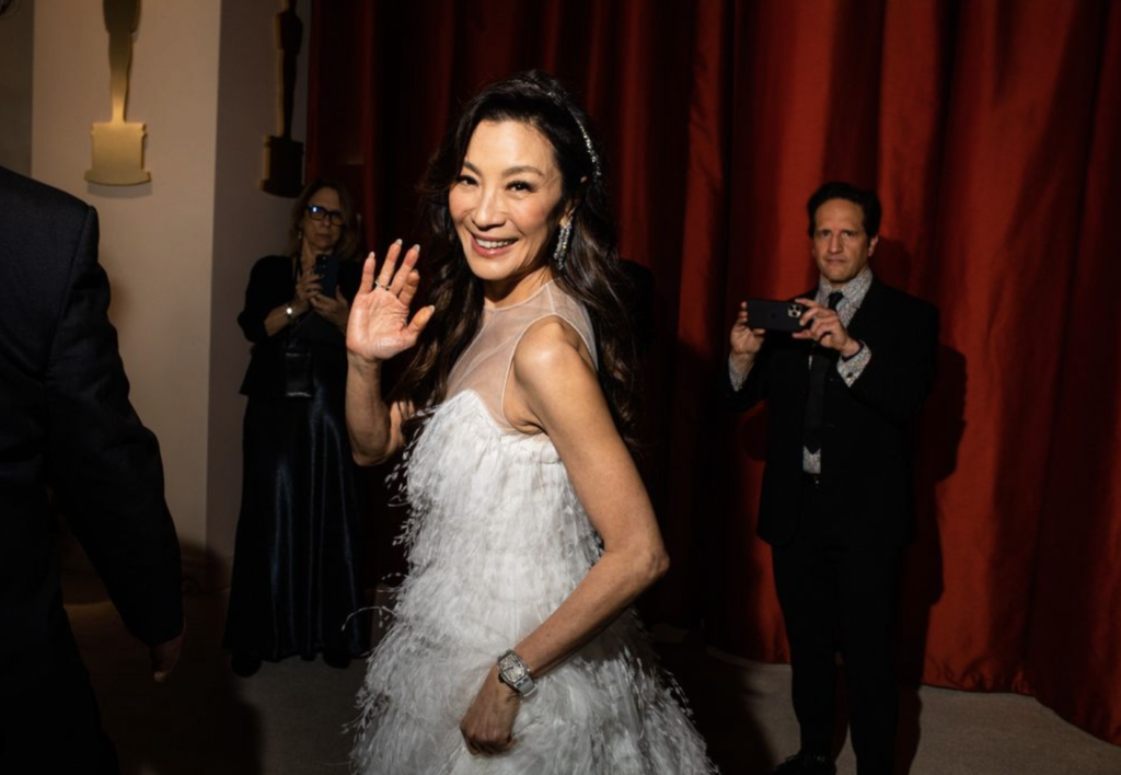 TODOS LOS GANADORES DE LOS PREMIOS OSCARS 2023: “Everything Everywhere All at Once” la película más premiada de la noche