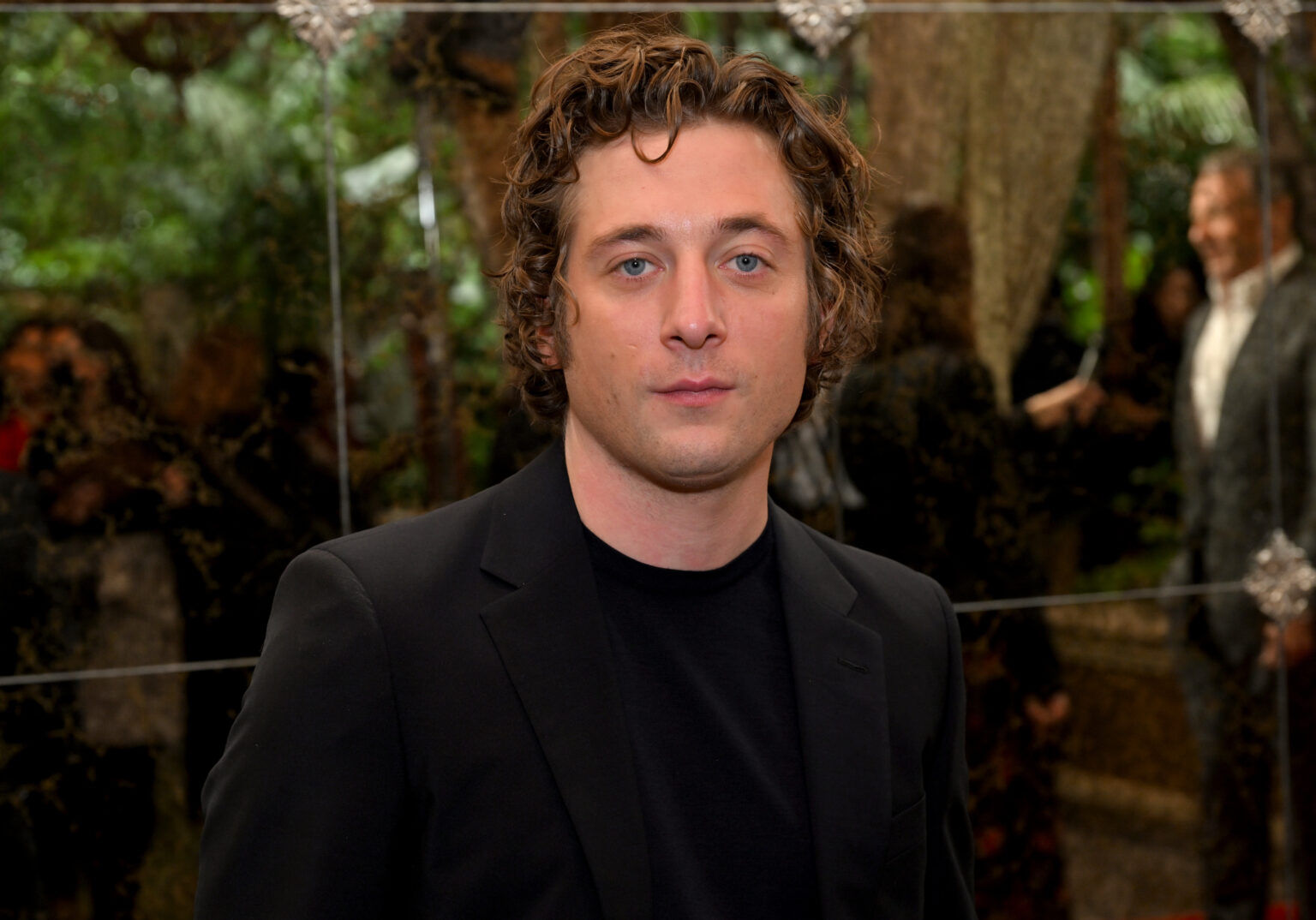 Jeremy Allen White: Su pasado antes de los rumores de romance con Rosalía