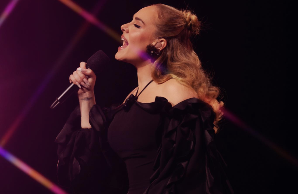 Adele cancela su gira por problemas de salud