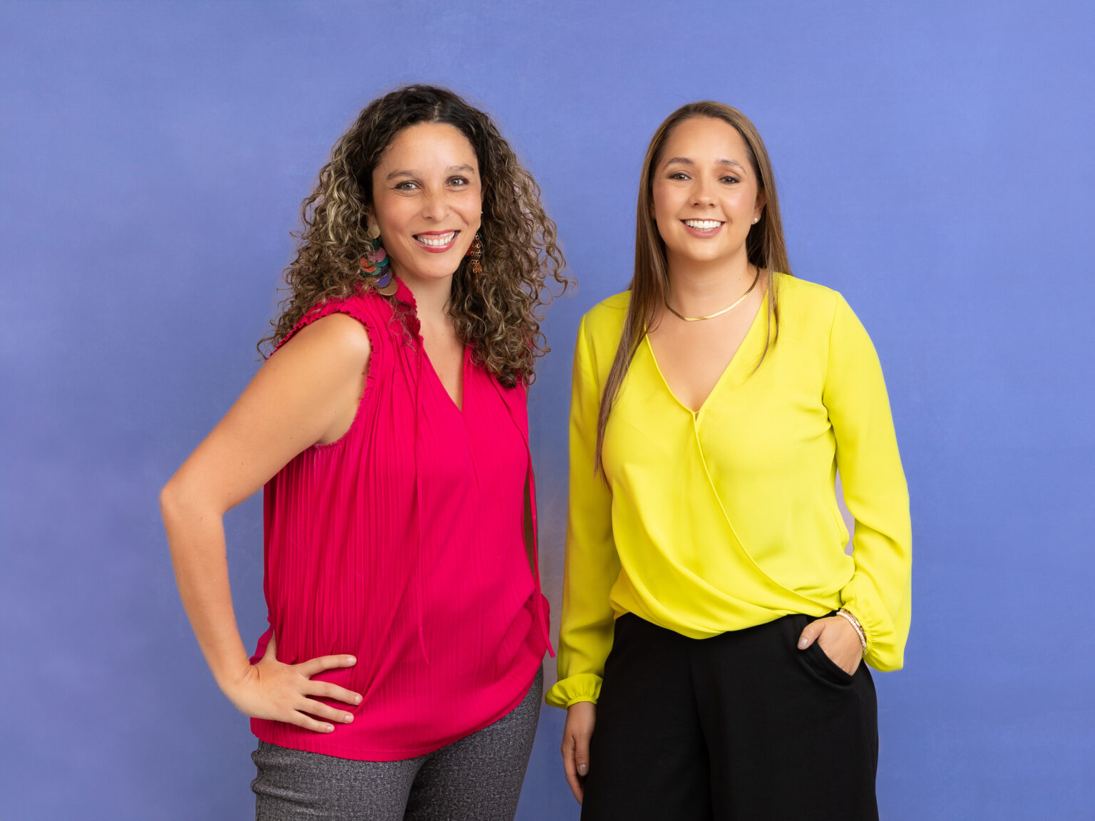 Mujeres que celebran el empoderamiento femenino